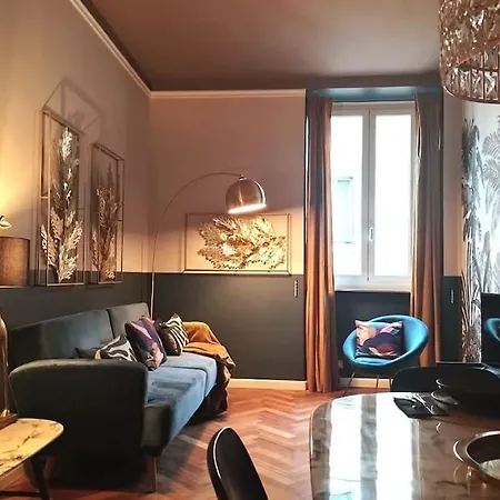 Molly's Haven * Rome